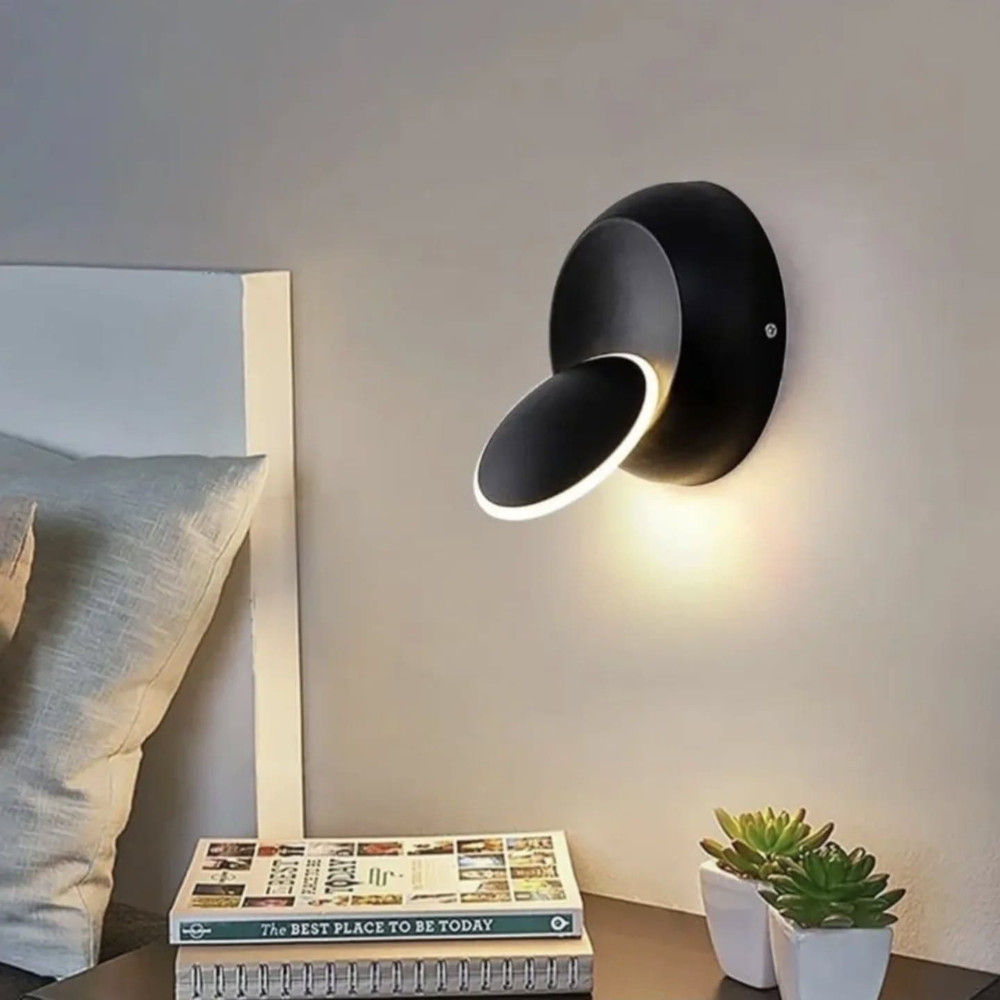 Modern Black Metal LED Wall Light